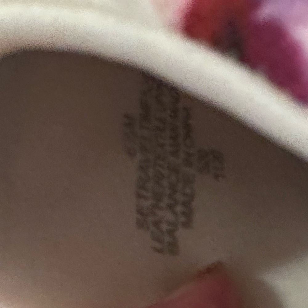 Women's Easy Spirit, Traveltime525 Clog Natural Floral Fabric Leather - Picture 6 of 6